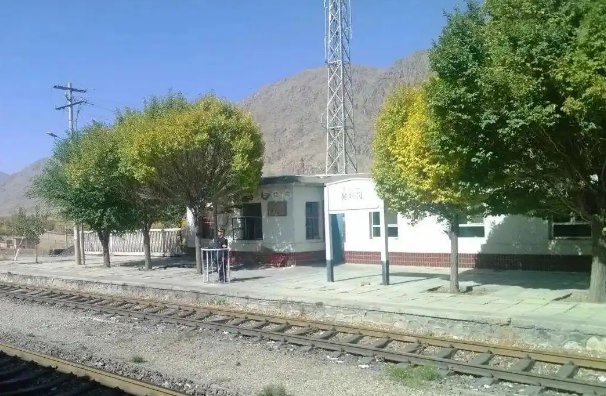 位置、气候、环境、水质与产业